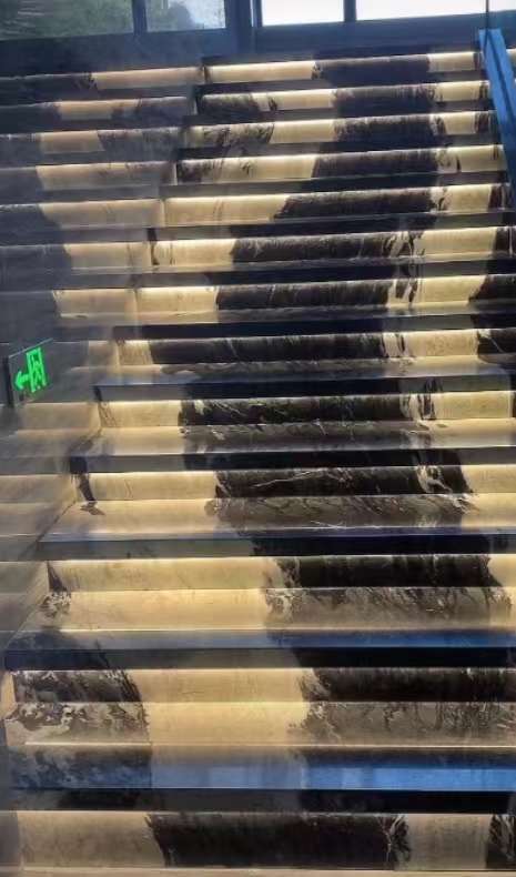 Calcite Marble Modern Staircase Design with Luxury Brazilian Cosmic Black Granite Slab