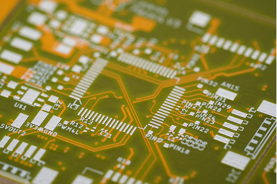 Yellow Lead Free PCBA SMT 6 Layer PCB Fabrication Tin Spraying Process