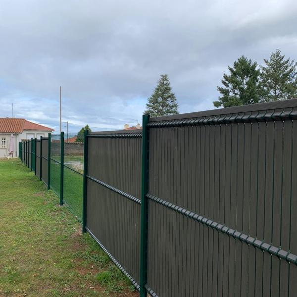 Buy cheap Hot Dipped Galvanized Welded Heavy Duty Garden Wire Fencing 1.5 - 3m Portable from wholesalers