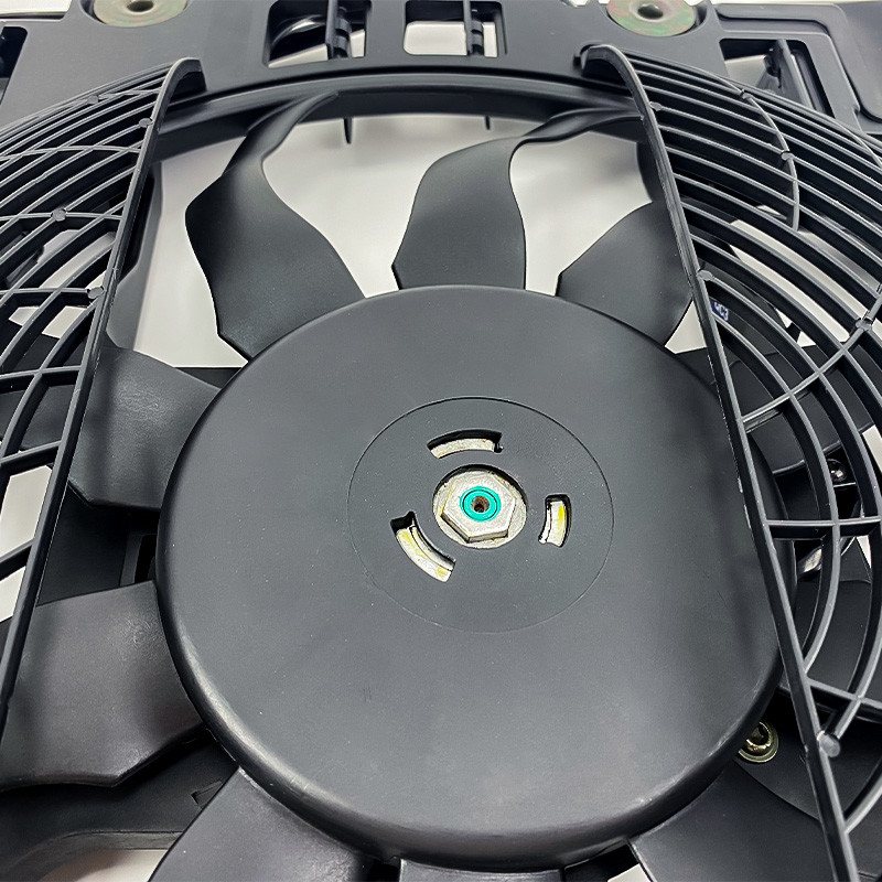 High Performance Brand New Auto Cooling Fan For BMW 5 E39 Series 3.0T