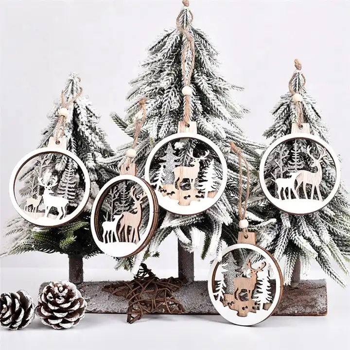 Wooden decorative pendants for Christmas family atmosphere