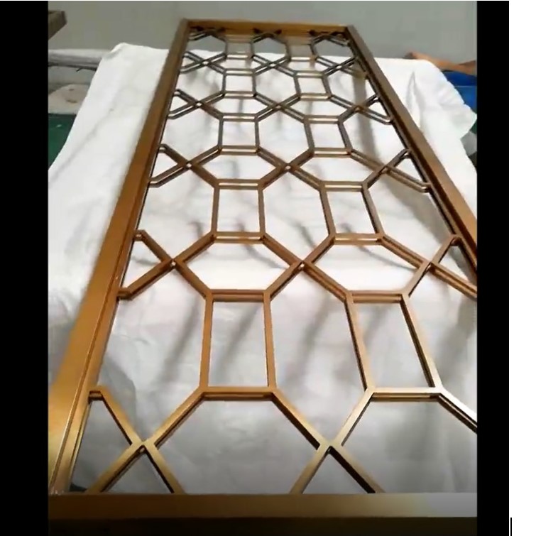 Retractable metal room divider folding movable decorative partition screen for restaurant