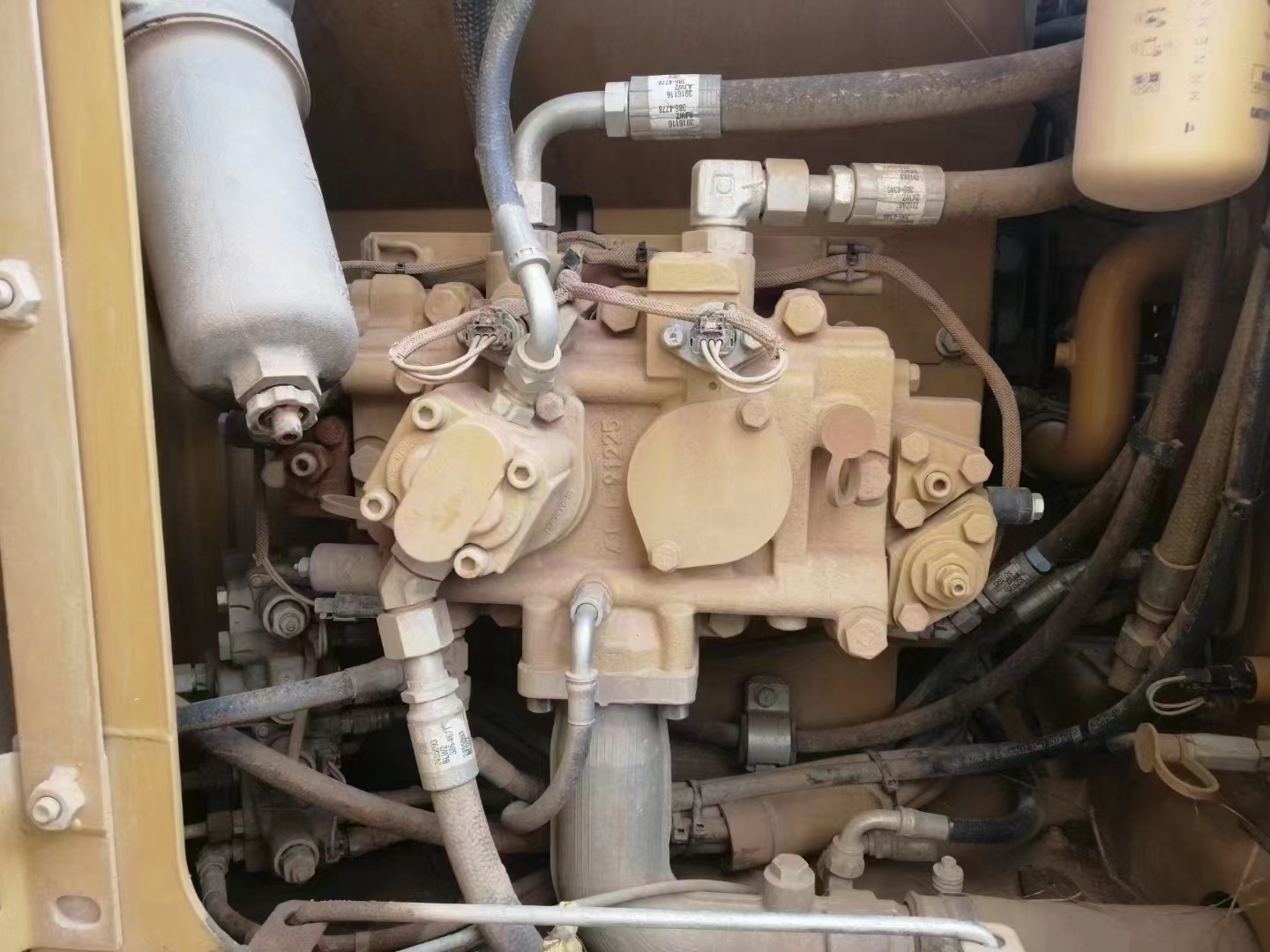 Original Hydraulic Valve Used Cat313d Crawler Excavator with 0.52m3 Bucket Capacity