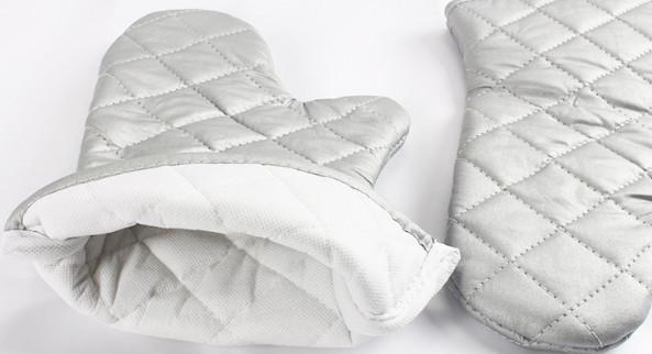 Buy cheap Safety Heat Proof Oven Mitts , Kitchen Oven Gloves Flexibility Extra Long from wholesalers