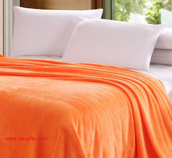 Buy cheap Flannel air/sofa/bedding Solid Color Blanket Throw and Double Faced Travel Flannel Blanket from wholesalers