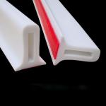 Customized or Standard Collapsible Silicone Water Dam for Timber Door Weatherstr