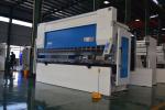 8 Axis CNC Hydraulic Press Brake 110 Ton 3200mm Delem DA66T With Y1 Y2 X1 X2 R1