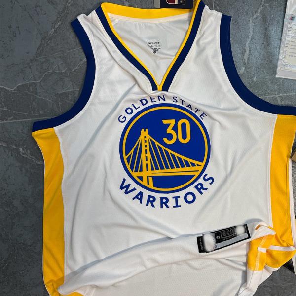 Buy cheap 30 Curry White Custom Basketball Uniforms Polyester White Basketball Shirt from wholesalers