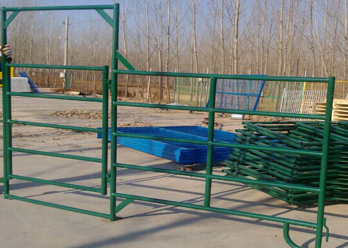 ISO9001 Powder Coating Round Pipe Farm Fence Gates