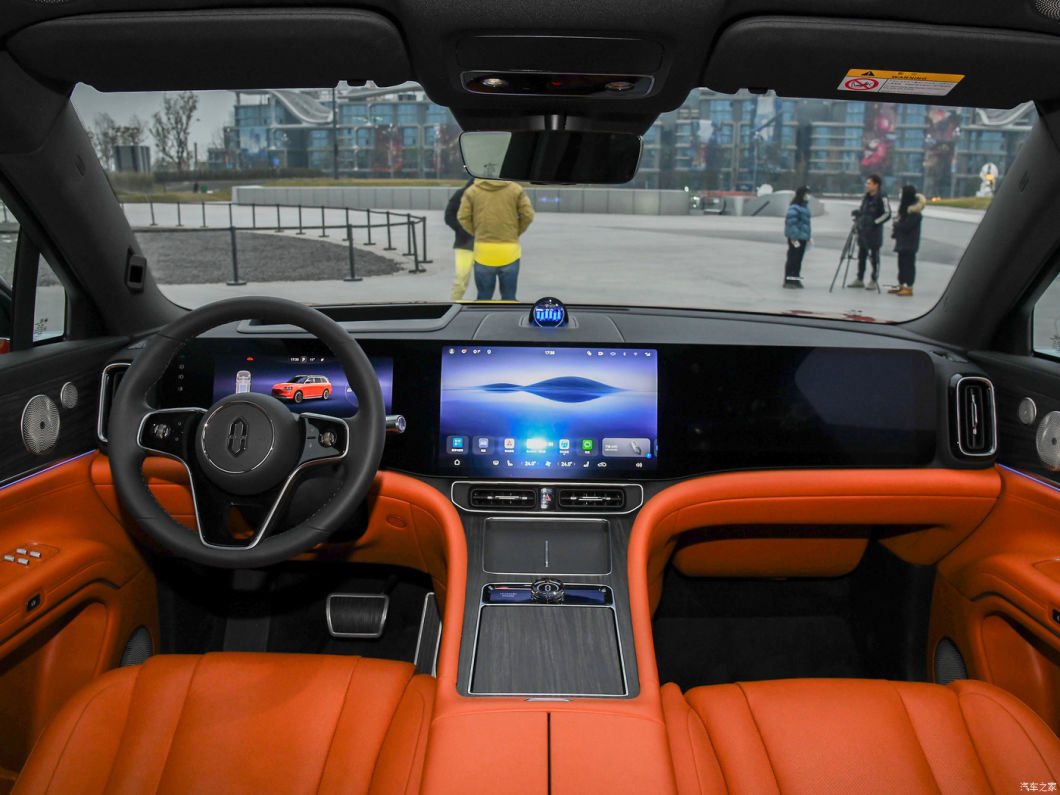 2024 Huawei New Energy Electric Vehicle Aito M9 6 Seats Hybrid Auto EV Car 4WD Large Space SUV