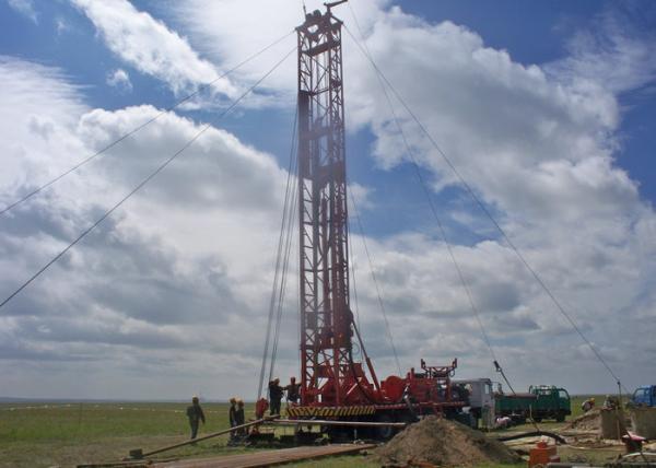 Buy cheap 1000M TRAILER MOUNTED WATER WELL DRILLING RIG TOP HEAD DRIVE DTH AND MUD WORKOVER from wholesalers