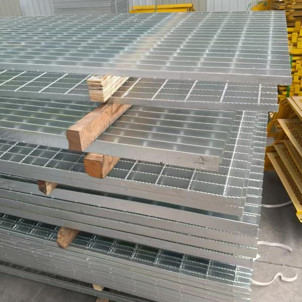 Buy cheap Anti-Slip and Good Ventilation Industrial Steel Grating for Marine Applications from wholesalers