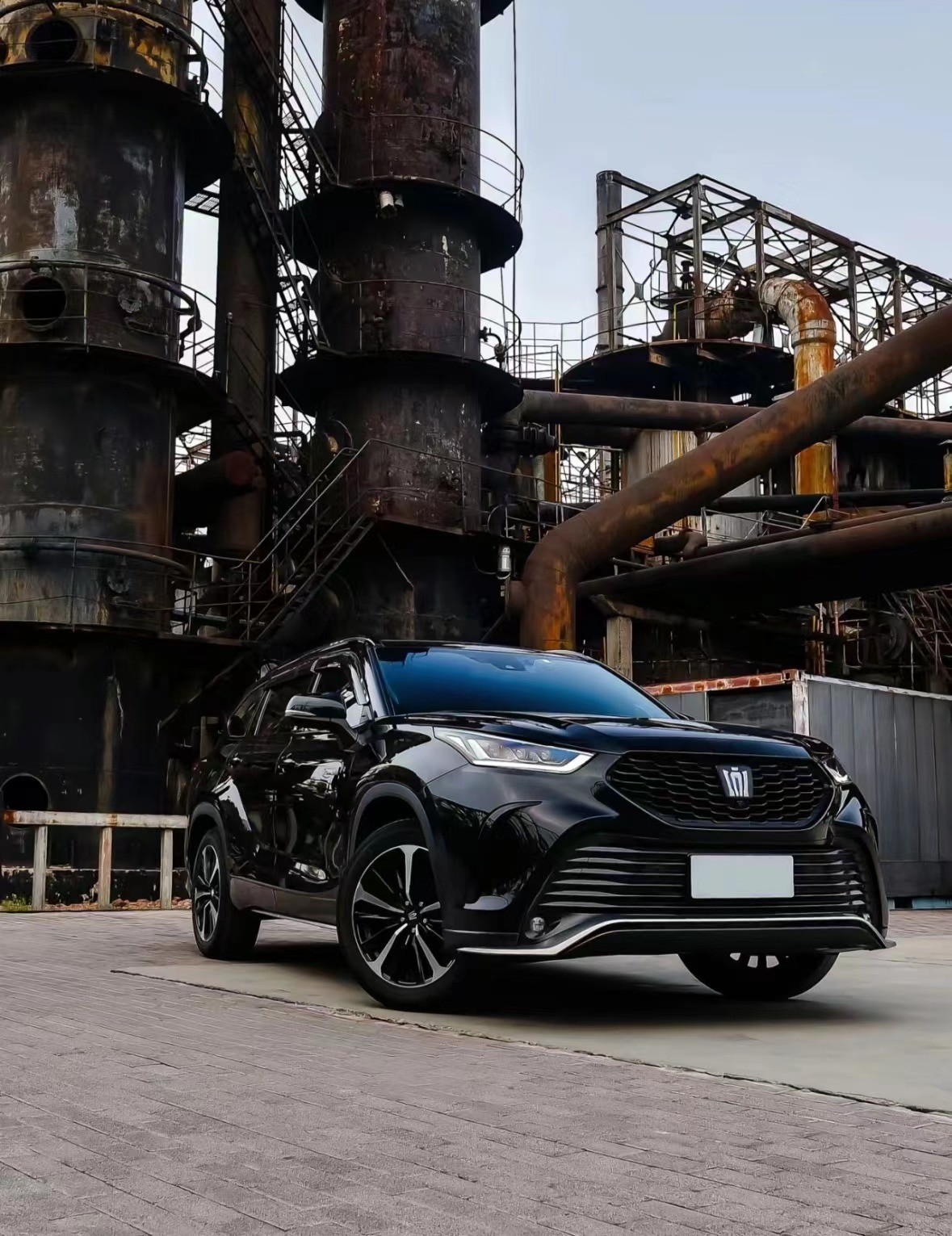 2.4T Hybrid Long Range Electric Car SUV 4WD Toyota Crown Land Release