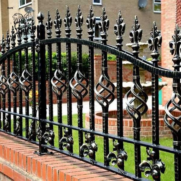 Buy cheap Garden Iron Metal Fence villa Tubular Railing America Pvc Coated Fence Panels Modern Outdoor from wholesalers