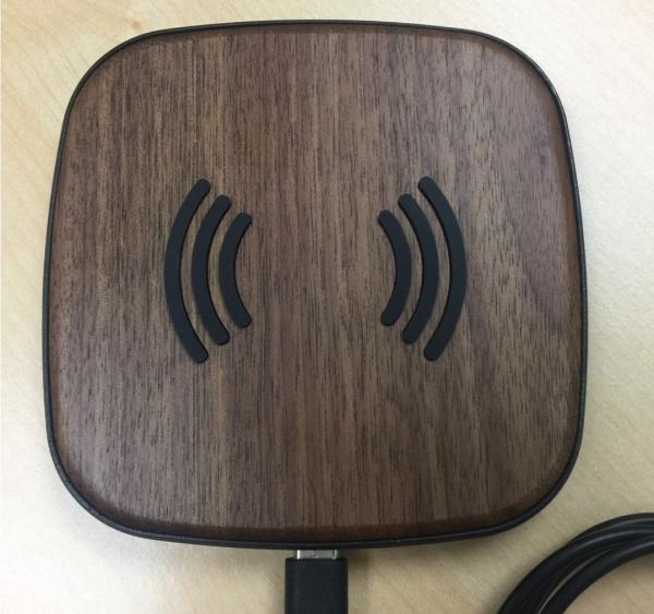 Buy cheap Universal 5W Wireless Travel Charger , Magnetic Phone Charger Bamboo Color PD Charger from wholesalers