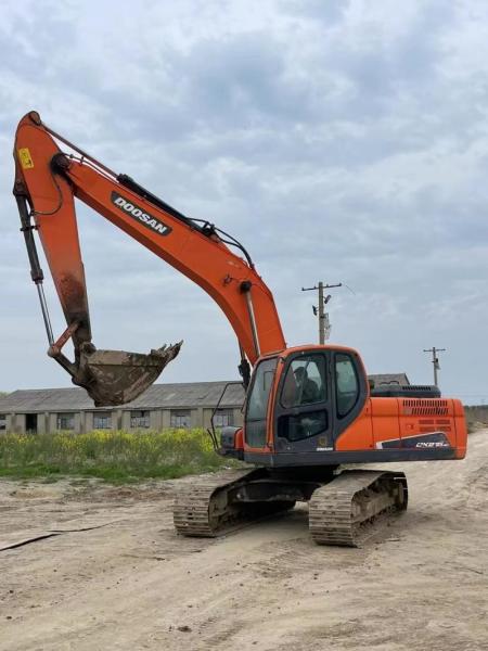 Buy cheap 21ton Used Doosan Dx215 Excavator With Bucket Capacity 0.92m³ from wholesalers