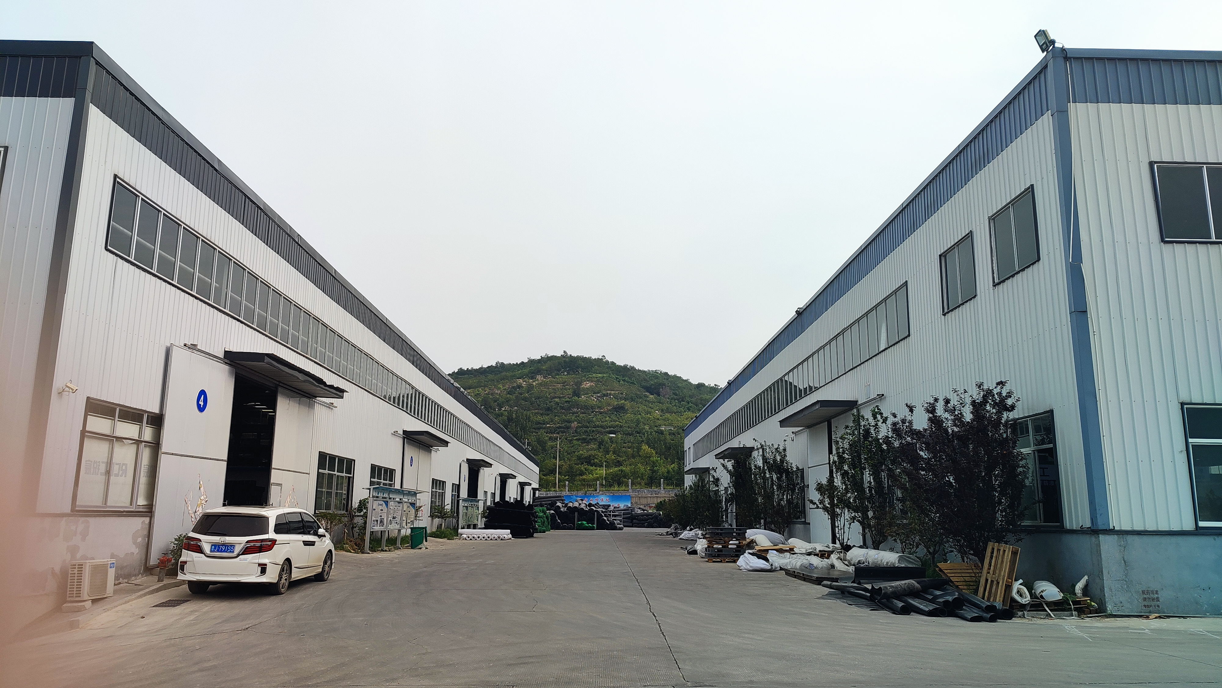 Online Technical Support HDPE Geomembrane for Man-made Lakes ASTM Standard in Tenglu
