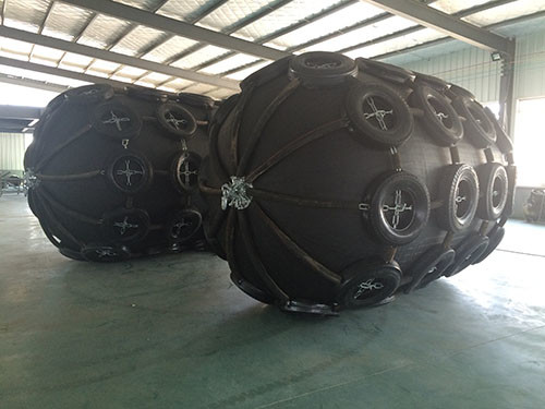 2500mm×5500mm Marine Pneumatic Fender Anti Ultraviolet Rays Ship Fender