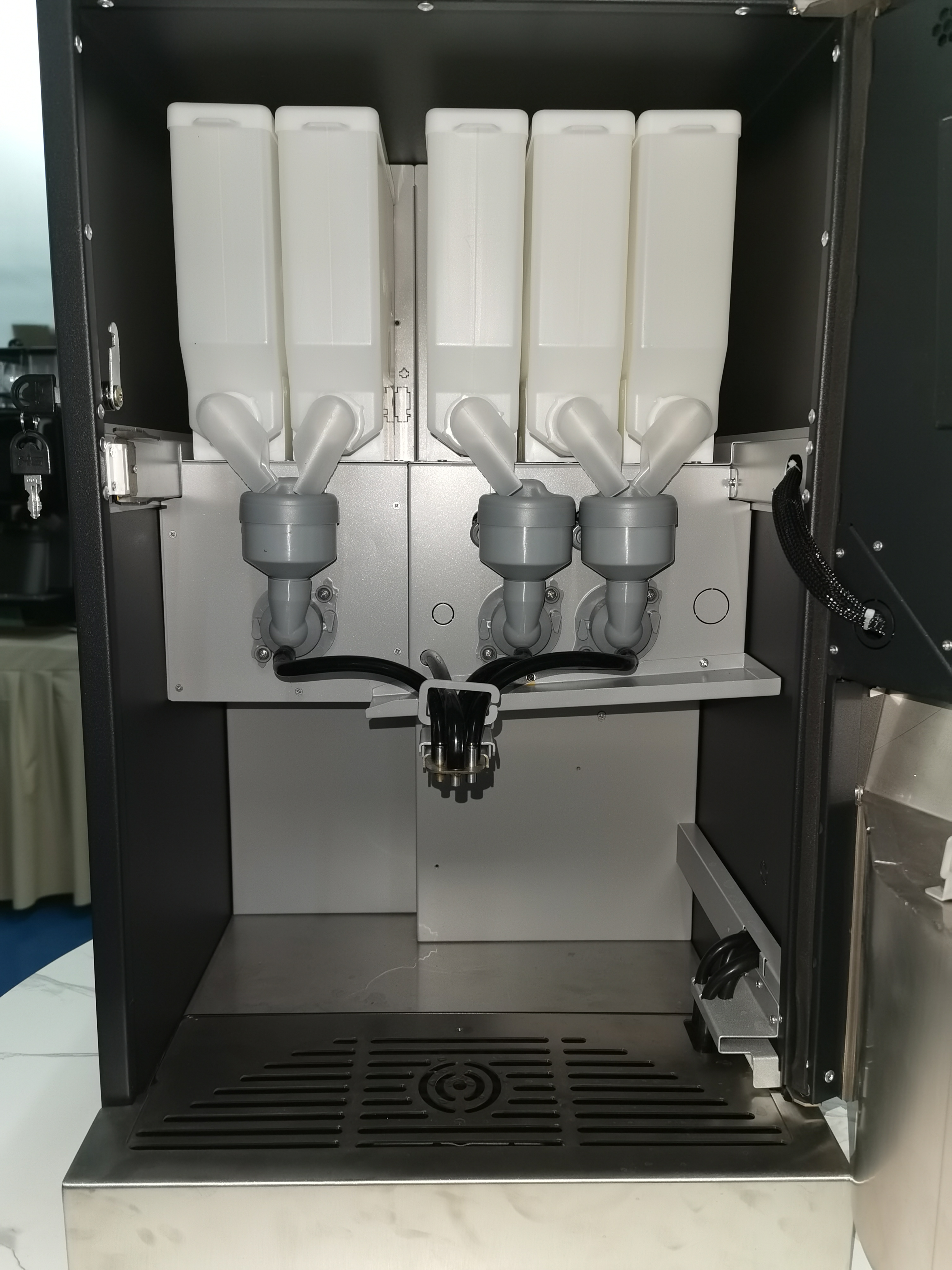 Desktop Automatic Instant Coffee Vending Machine 220VAC