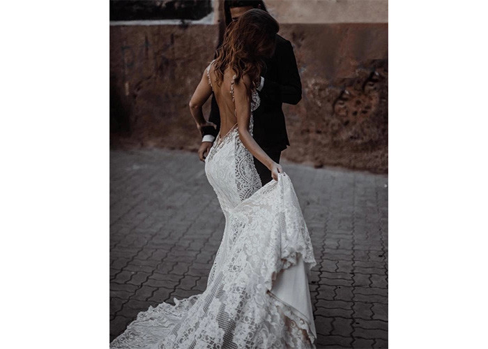 Fashion Mermaid Wedding Dress Deep V Neck Sleeveless Backless Beading