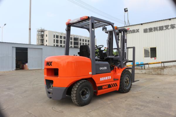 3 ton capacity diesel engine forklift truck CPCD30 with closed cabin with air