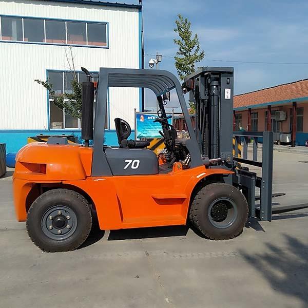 Buy cheap 7000kgs Chinese Diesel Operated Forklift Sideshift CPCD70 Balance Forklift from wholesalers
