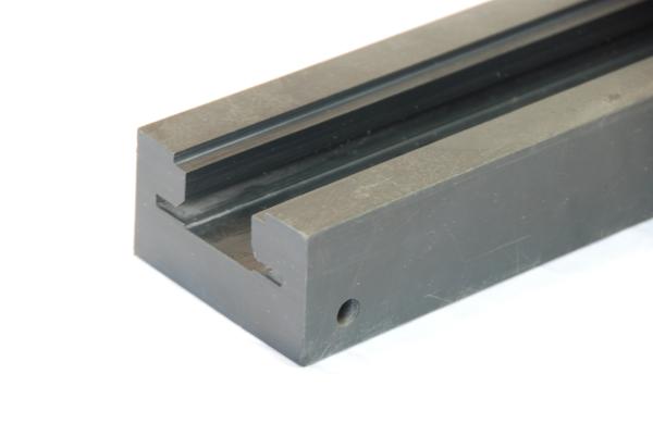 Buy cheap STRAIGHT RUNNING CHAIN TRACKS CHAIN RAIL PLASTIC CHAIN TRACKS from wholesalers