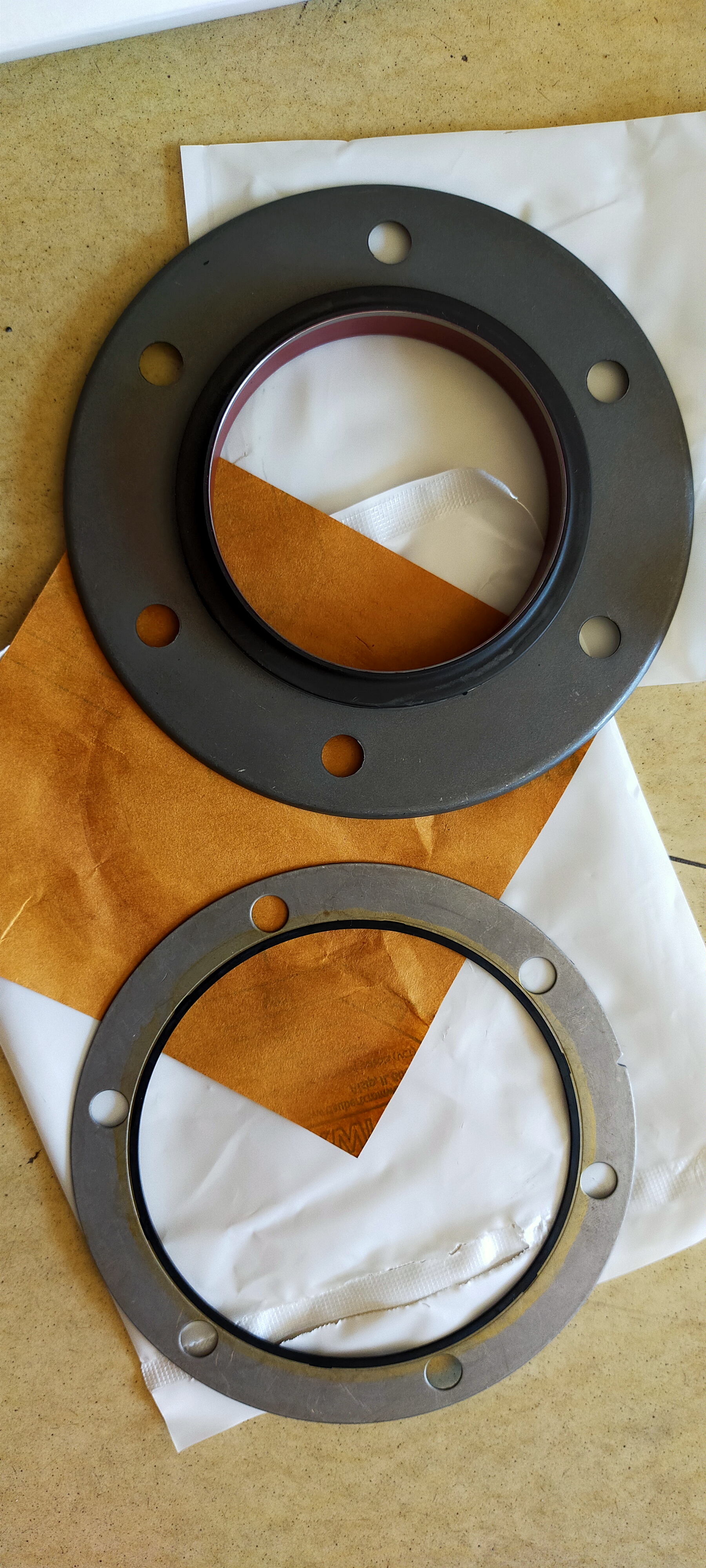 1636 Heavy Truck Oil Seal Kit 4962745 for High Pressure Applications