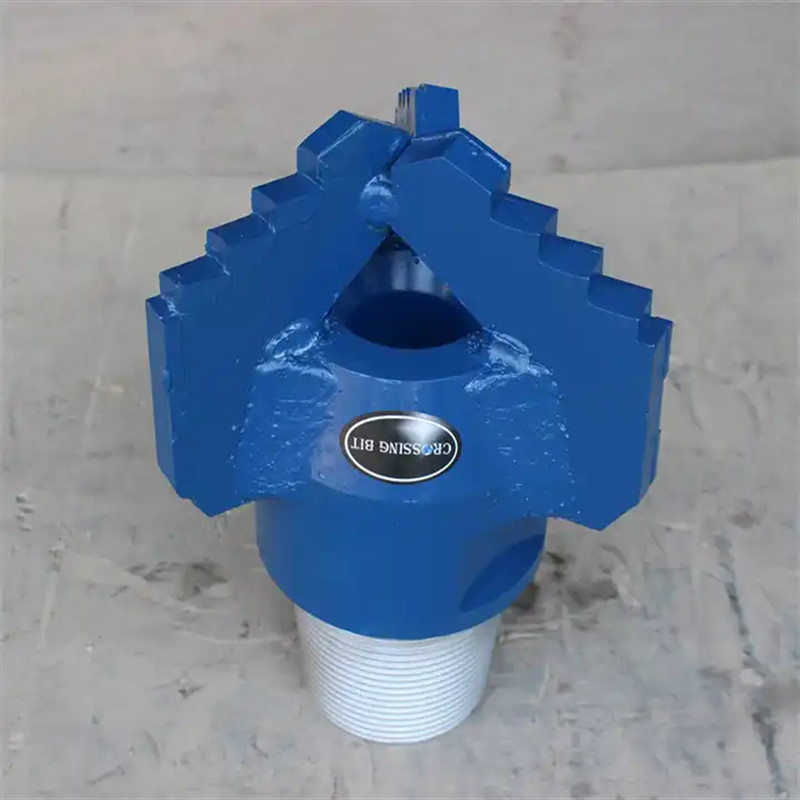 7 1/2′′ (190mm) Diameter X 2 3/8′ API Reg Pin 3 Wings Drag Bit for Coal Mining