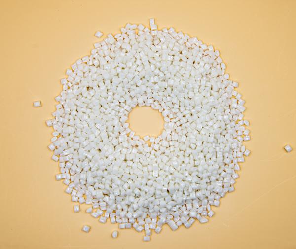 Buy cheap Odorless RPET Pellets 100% Recycled Customizable White from wholesalers