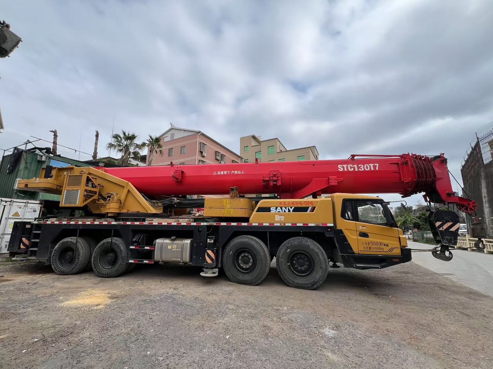 Hydraulic Straight Arm Mobile Truck Crane 90 Tons Max Working Height 66 Meters Direct Source 2021 Year Production