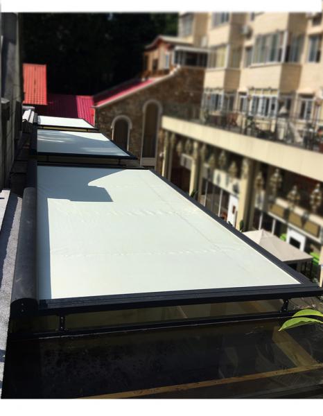 Aluminum Waterproof Retractable Skylight Shade Sunroom Roof Awning
