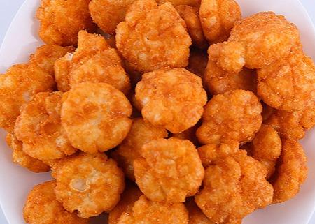 Quality Delicious Cheese / BBQ Flavor Crispy Rice Cracker Mix With Advanced Fried Technology Savory for sale