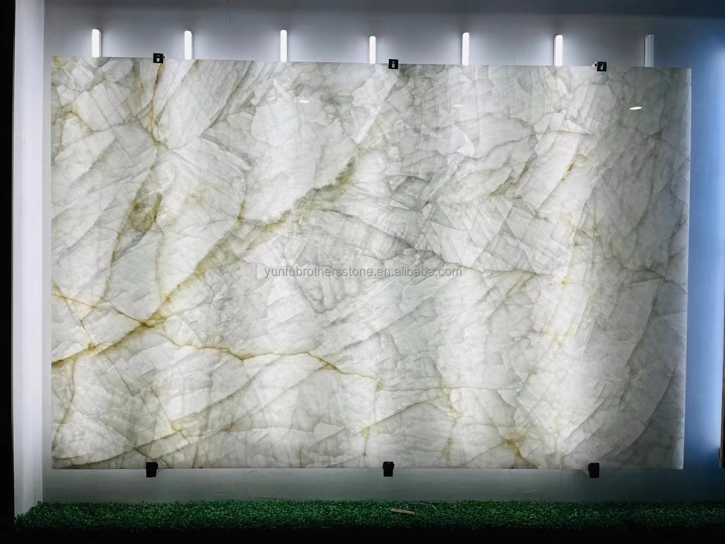 Translucent Cristallo Countertop Onyx Marble Table in Modern Design for Luxury Dining