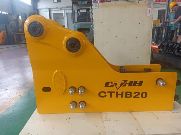 Buy cheap Q345B Excavator Post Driver Yakai CTHB20 Hydraulic Pile Hammer For 1.2-3ton Excavator from wholesalers