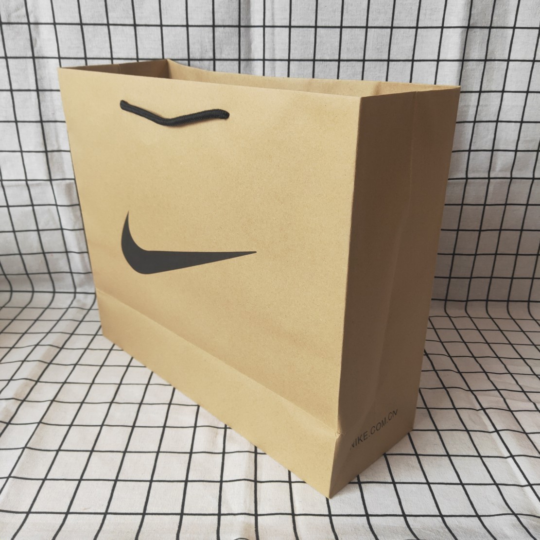 Wholesale Custom Printed Jordan Paper Bags for Sneakers Shoe Clothes