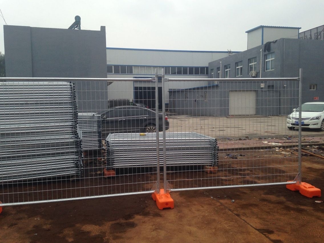 42 Microns Galvanized Temporary Fence Temporary Site Fencing 2100mm X 2400mm