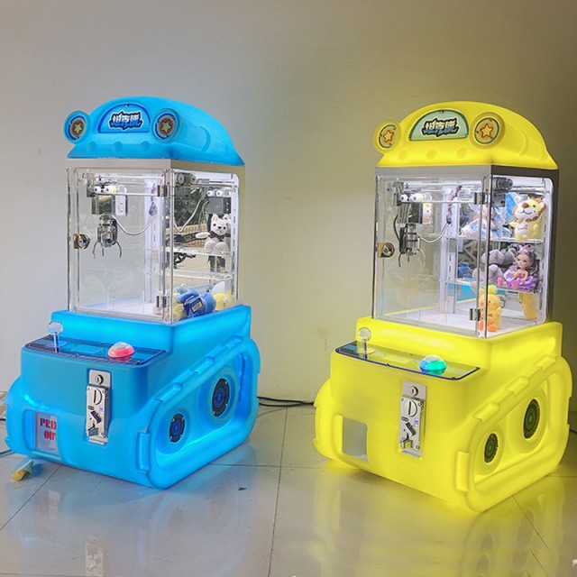 Customize Metal Acrylic Mini Claw Game Machine Coin Operated Doll Vending Machine