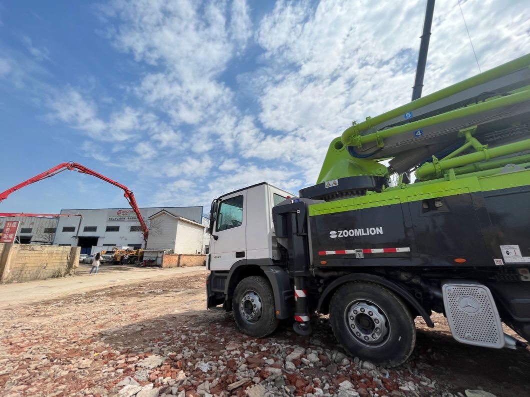 Zoomlion Concrete Pump Truck 52 Meters Factory Direct Sales