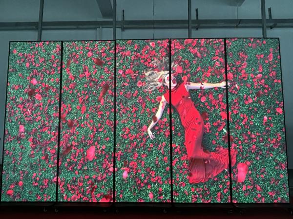 Buy cheap P2.5 Poster LED Display 1920mm X 640mm Aluminum Indoor GOB Poster Cabinet from wholesalers