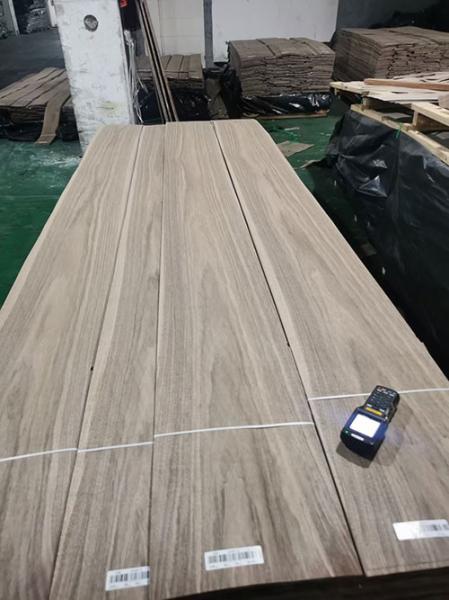 Buy cheap MDF Plain Sliced Walnut Veneer 250cm Length Apply To Door Leaf from wholesalers
