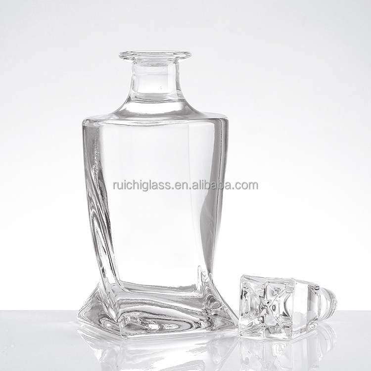 Base Material Super Flint Glass 100ml 375ml 500ml 750ml 200ml Glass Bottle with Cork