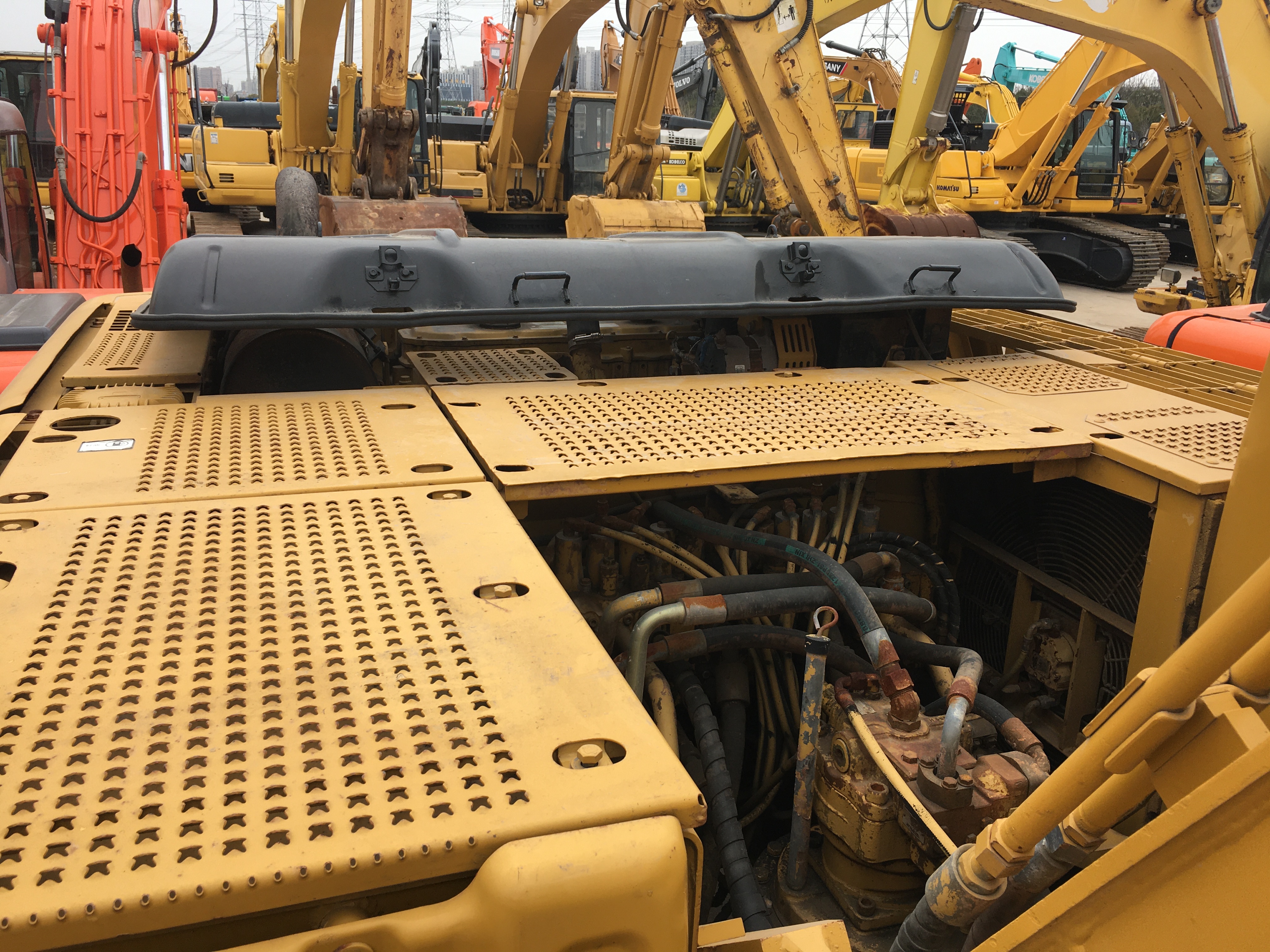 CAT330CL Excavator with Parts and Cheaper Cost Made in The United States 2020 Model
