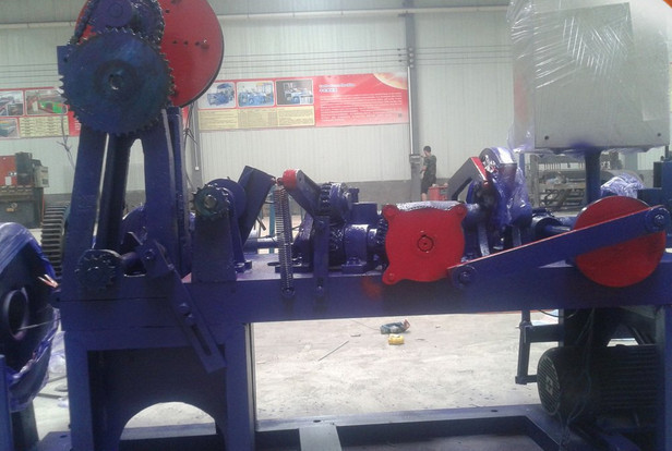 Positive and Negative Twist Barbed Wire Machine with Best Price