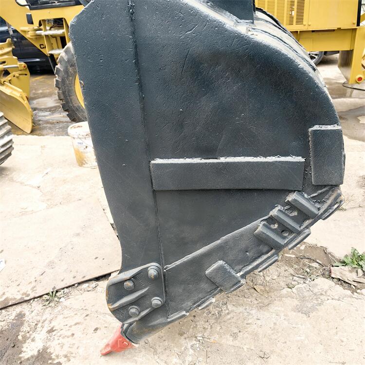 Korean Used Hyundai 220 Crawler Excavator Digger 22 Tons with 1.05m3 Bucket Capacity