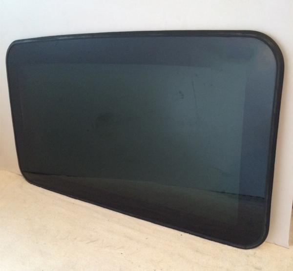 Buy cheap Transparent Internal Car Sunroof Glass Customized Size from wholesalers