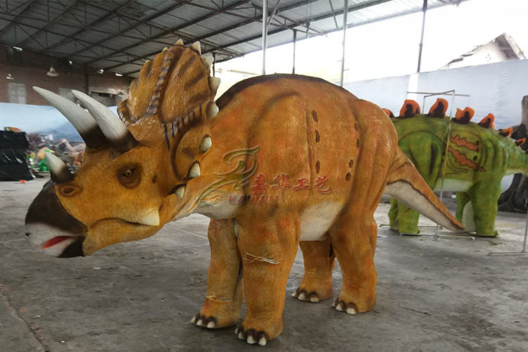 Yellow Hideen Leg Realistic Dinosaur Costume To Perform In Africa Market