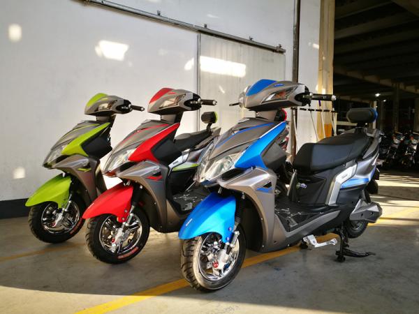 Buy cheap 65km Drive Electric Road Scooter For Adults 70V 20AH 15T Controller from wholesalers