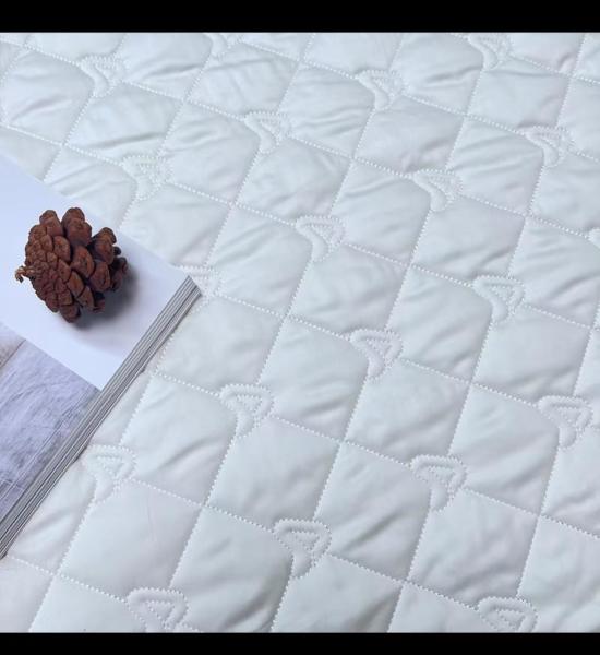 Buy cheap Breathable Waterproof Mattress Cover Hypoallergenic Anti Dust Mite Mattress Protector from wholesalers