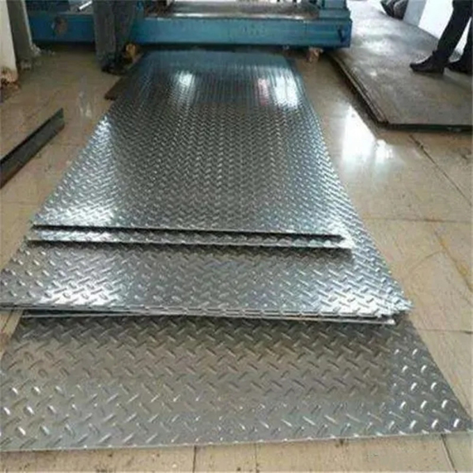 2mm 1.5mm 1.0mm Stainless Steel Checkered Sheet Decorative Metal Ss304 Ss316